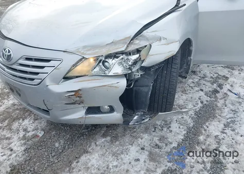 2007 Toyota Camry Xle V6 из США, поврежденный, VIN 4T1BK46K17U010148